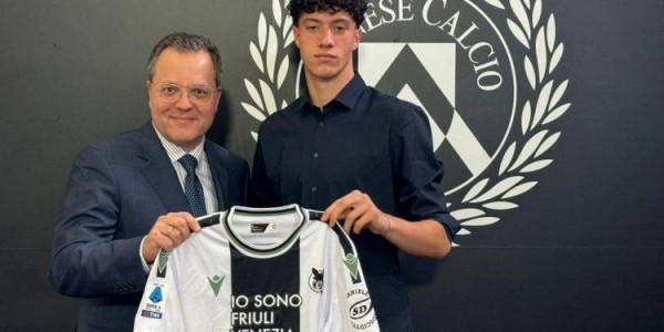 前途无量！意媒：利物浦、皇马和拜仁有意乌迪内斯17岁后卫帕尔马